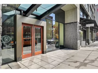 Photo #4: 374488628 Listing 