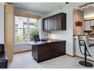 Photo #2: 374822418 Listing