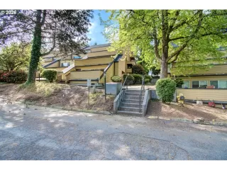 Photo #2: 375045546 Listing 
