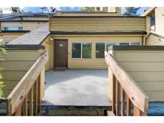 Photo #3: 375045546 Listing 