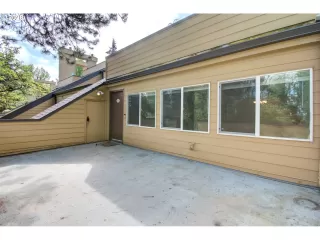 Photo #4: 375045546 Listing 