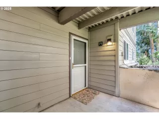 Photo #4: 375247927 Listing