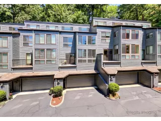 Photo #6: 375574509 Listing