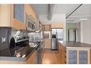 Photo #3: 375872520 Listing