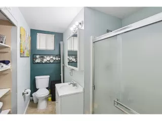 Photo #3: 376321593 Listing