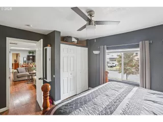 Photo #4: 376321593 Listing