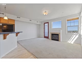 Photo #2: 376395071 Listing 