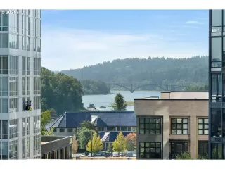 Photo #6: 376552596 Listing 