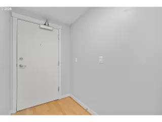 Photo #1: 376650904 Listing