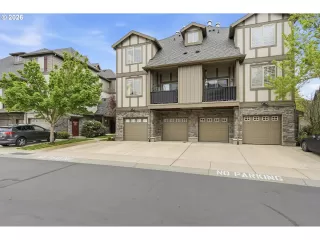 Photo #1: 377606073 Listing 