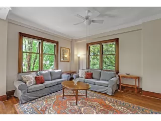 Photo #3: 378469675 Listing 