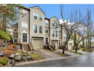 Photo #5: 378566147 Listing