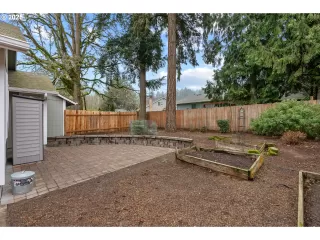 Photo #4: 379091546 Listing 