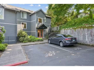 Photo #1: 379344760 Listing 