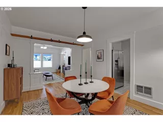 Photo #1: 379487380 Listing