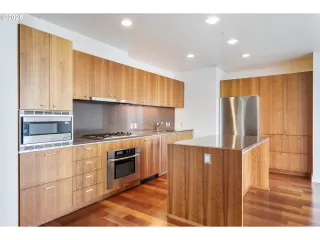 Photo #6: 379798807 Listing 