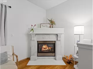 Photo #4: 380432916 Listing 