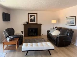 Photo #2: 380628087 Listing