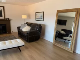 Photo #3: 380628087 Listing