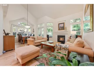 Photo #6: 381386013 Listing 