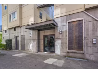 Photo #2: 382462087 Listing 