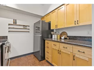 Photo #1: 382661964 Listing 