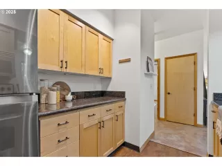 Photo #3: 382661964 Listing 