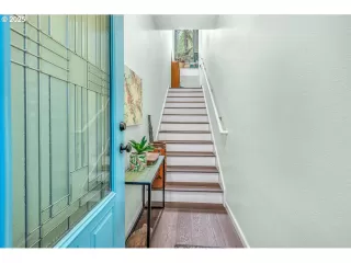 Photo #3: 383354190 Listing 