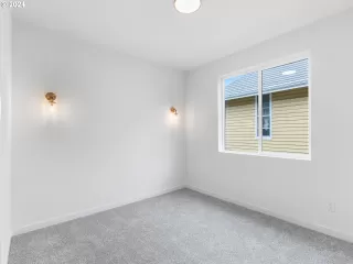 Photo #6: 383525933 Listing 