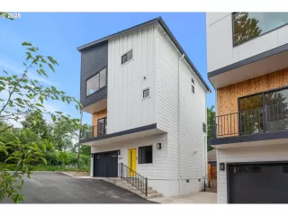 Photo #1: 383587525 Listing 