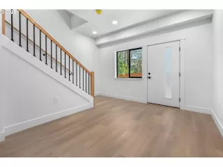 Photo #2: 383587525 Listing 