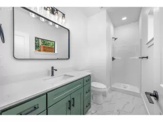 Photo #6: 383587525 Listing 