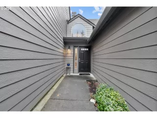 Photo #4: 383617140 Listing