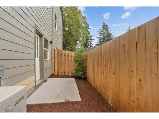 Photo #6: 383701568 Listing