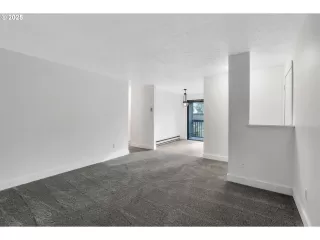 Photo #6: 383885199 Listing 