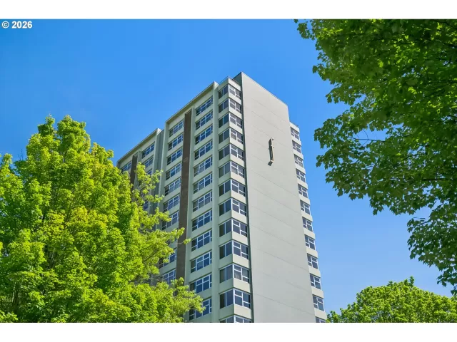 MLS: 384129004 Condo For Sale