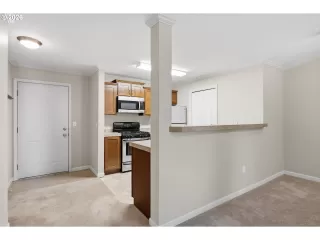 More Details about MLS # 384264122 : 15058 NW CENTRAL DR 1008