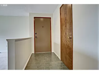 Photo #3: 384301163 Listing 