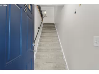 Photo #5: 384729798 Listing 