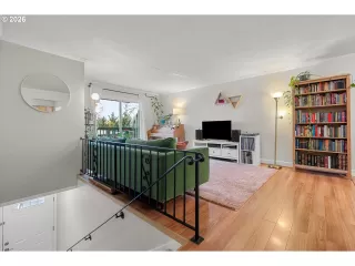 Photo #6: 384729798 Listing 