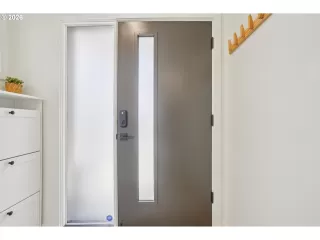 Photo #3: 385441067 Listing 