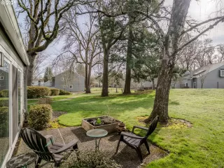 Photo #4: 385468257 Listing 