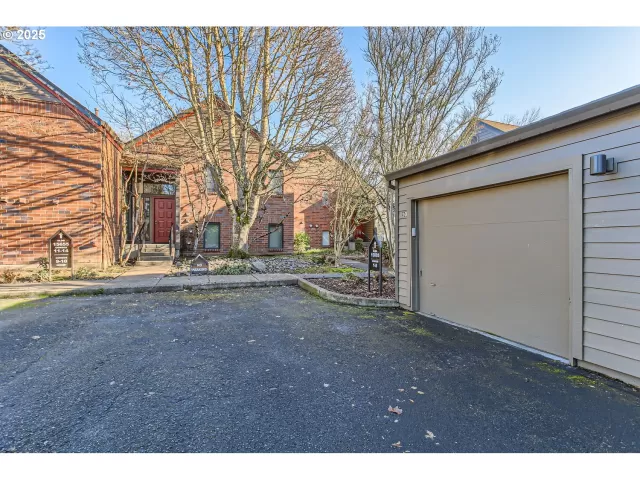 MLS: 385620300 Condo For Sale