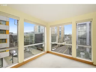 Photo #4: 386676247 Listing 