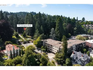 Photo #2: 386944463 Listing