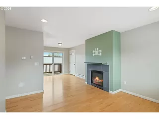 Photo #3: 387230925 Listing