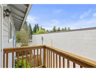 Photo #5: 387230925 Listing