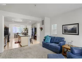 Photo #3: 387242958 Listing 
