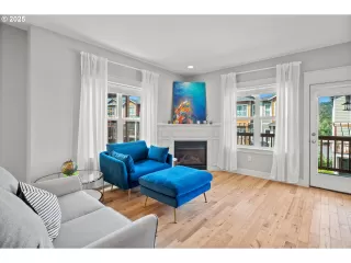 Photo #4: 387672830 Listing 