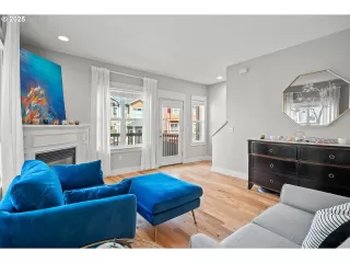 Photo #5: 387672830 Listing 